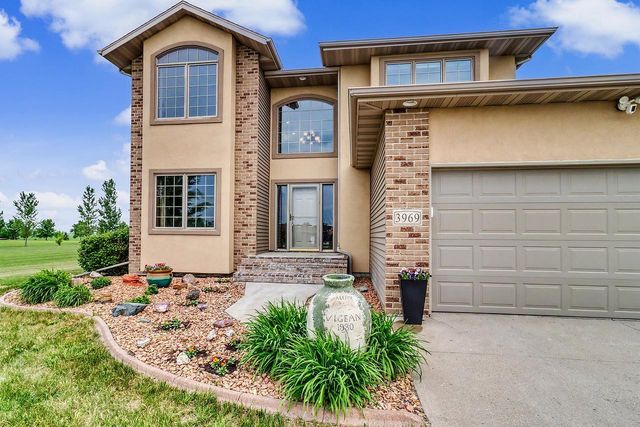 3969 85th Avenue N, Moorhead, MN 56560