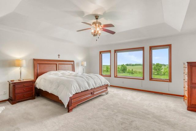 3969 85th Avenue N, Moorhead, MN 56560
