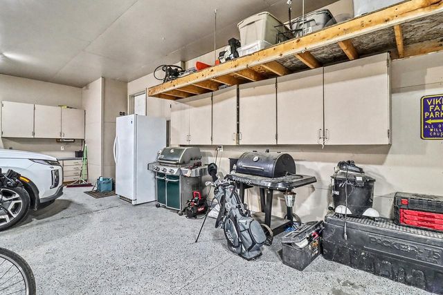 3969 85th Avenue N, Moorhead, MN 56560