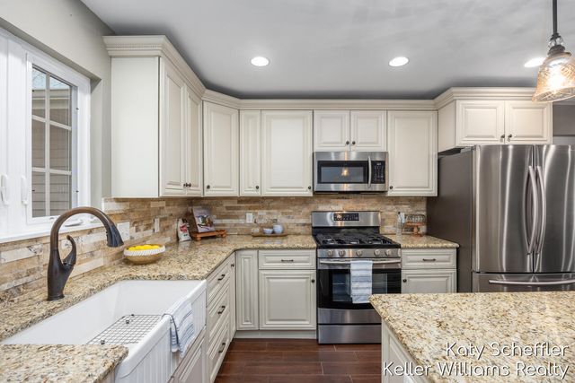7896 Bay Meadow, Canadian Lakes, MI 49346