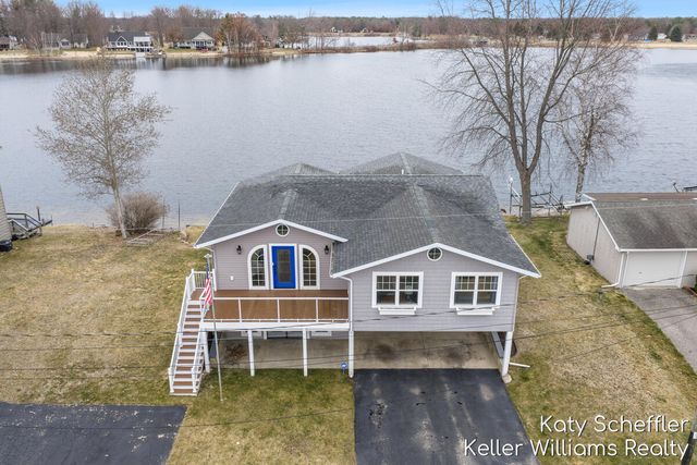 7896 Bay Meadow, Canadian Lakes, MI 49346