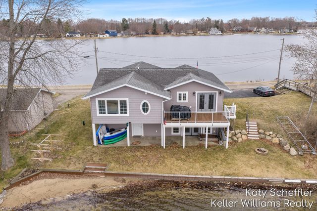 7896 Bay Meadow, Canadian Lakes, MI 49346