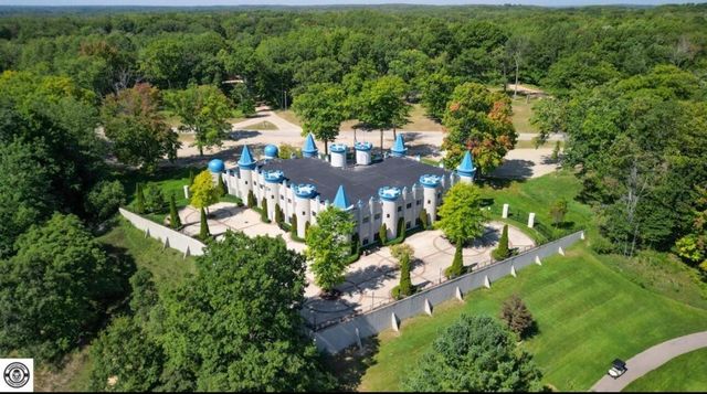 7896 Bay Meadow, Canadian Lakes, MI 49346