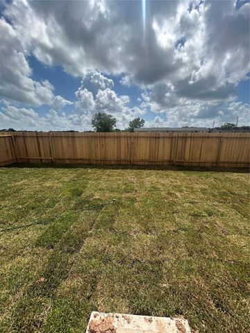 910 Constitution Drive, Bay City, TX 77414