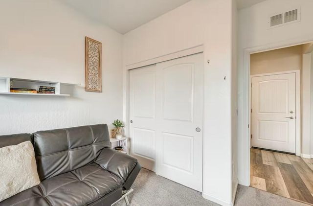 1030 W Prescott Avenue, Visalia, CA 93291