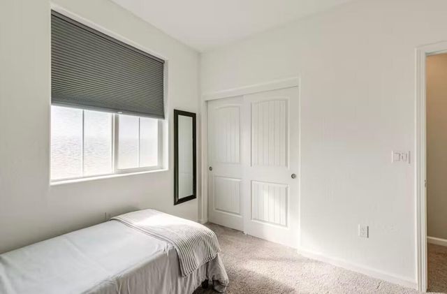 1030 W Prescott Avenue, Visalia, CA 93291