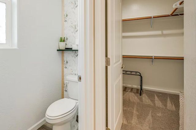 1030 W Prescott Avenue, Visalia, CA 93291