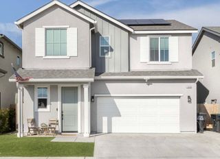 1030 W Prescott Avenue, Visalia, CA 93291