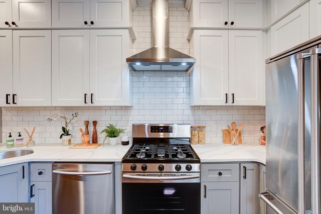 2329 E FLETCHER ST, Philadelphia, PA 19125