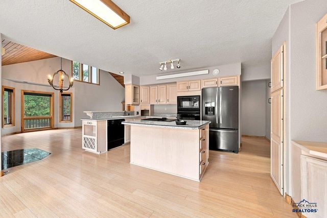 102 W Pine Street, Spearfish, SD 57783