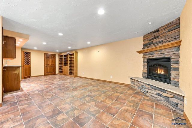 102 W Pine Street, Spearfish, SD 57783
