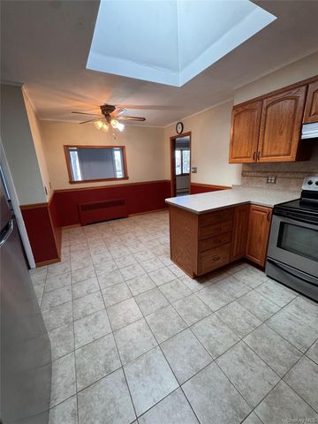 210 Schoenfeld Boulevard, Patchogue, NY 11772