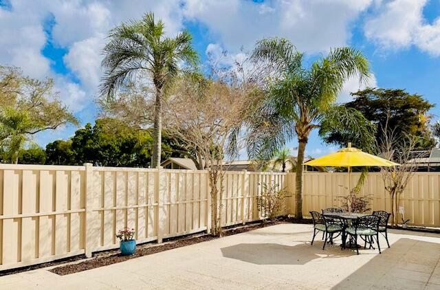 5722 Golden Eagle Circle, Palm Beach Gardens, FL 33418