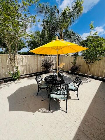 5722 Golden Eagle Circle, Palm Beach Gardens, FL 33418