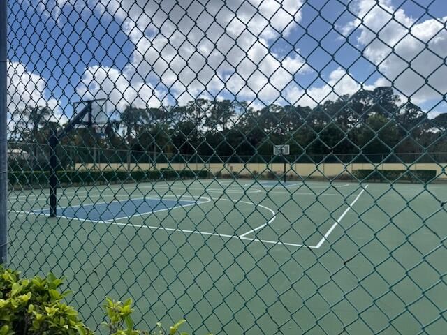 5722 Golden Eagle Circle, Palm Beach Gardens, FL 33418