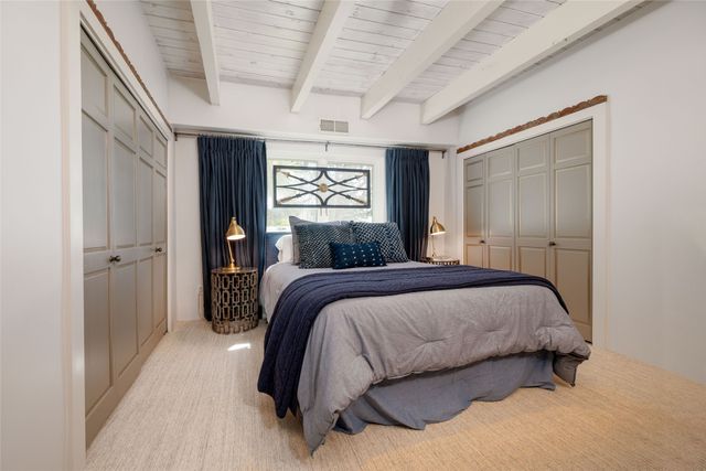 413 Los Arboles Drive, Santa Fe, NM 87501