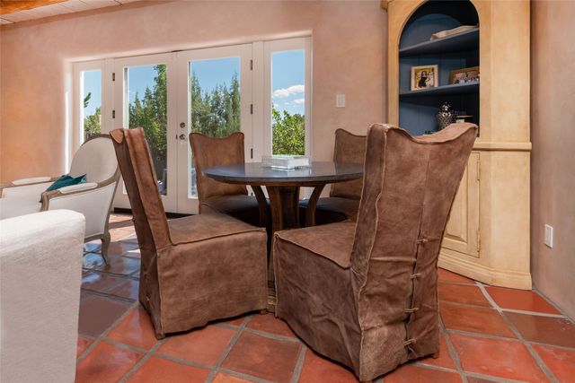 413 Los Arboles Drive, Santa Fe, NM 87501