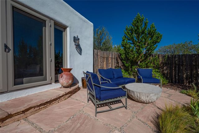 413 Los Arboles Drive, Santa Fe, NM 87501