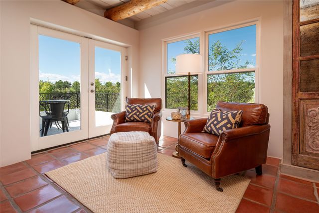 413 Los Arboles Drive, Santa Fe, NM 87501