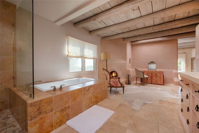 413 Los Arboles Drive, Santa Fe, NM 87501