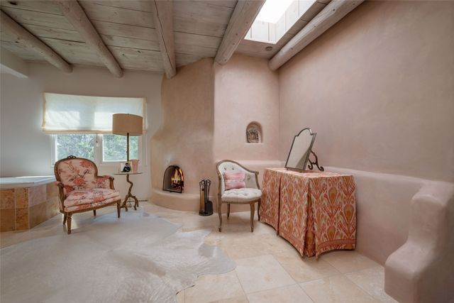 413 Los Arboles Drive, Santa Fe, NM 87501