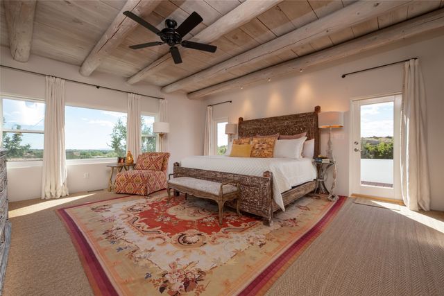 413 Los Arboles Drive, Santa Fe, NM 87501