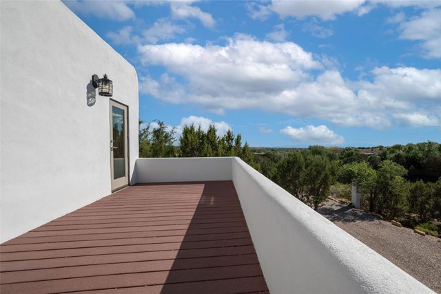 413 Los Arboles Drive, Santa Fe, NM 87501