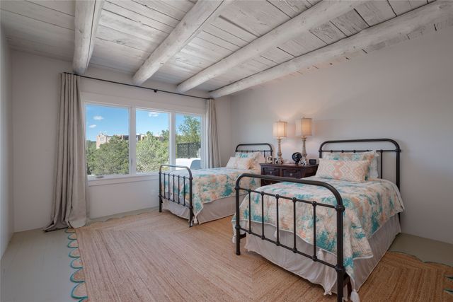 413 Los Arboles Drive, Santa Fe, NM 87501