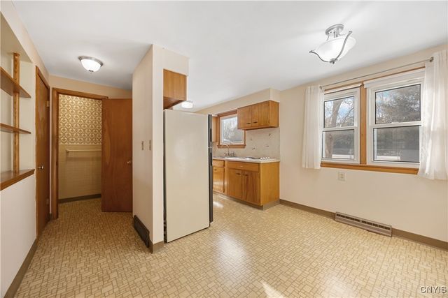 7297 Greenbriar Road, Cicero, NY 13212