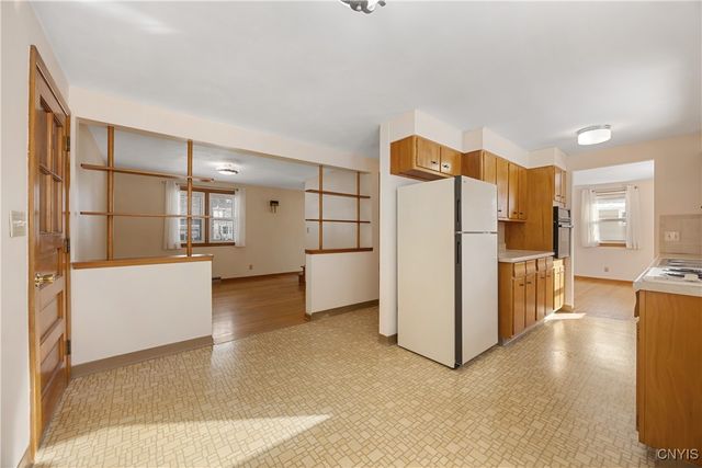 7297 Greenbriar Road, Cicero, NY 13212