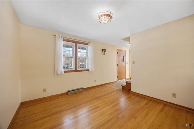 7297 Greenbriar Road, Cicero, NY 13212