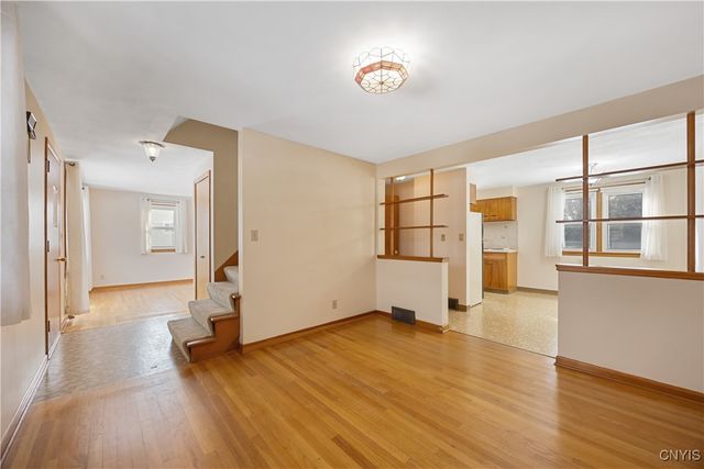 7297 Greenbriar Road, Cicero, NY 13212