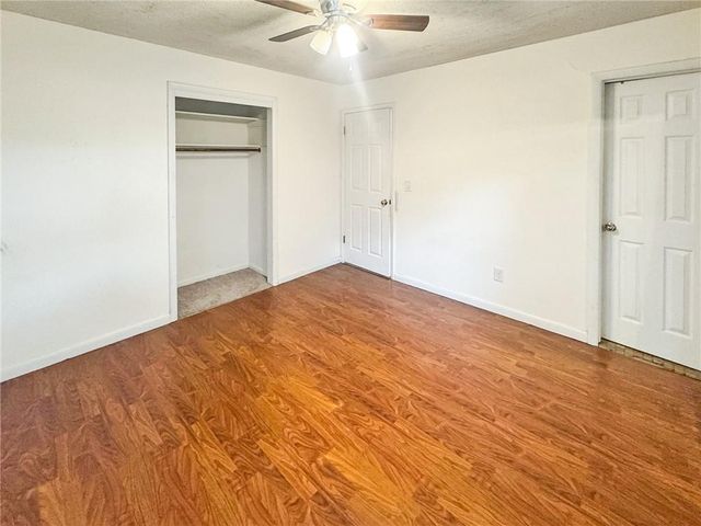 806 S Washington Avenue, Knob Noster, MO 65336