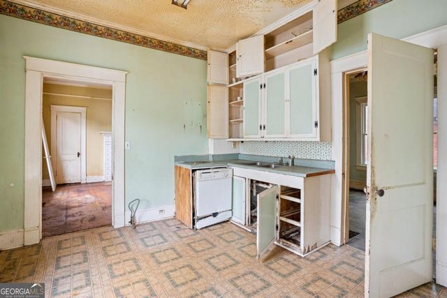 1792 Center Avenue, Atlanta, GA 30344