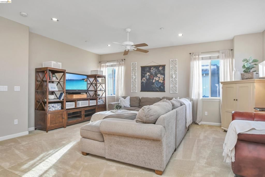 Image 10 of property listing at 738 Campanello Way, Brentwood, CA 94513