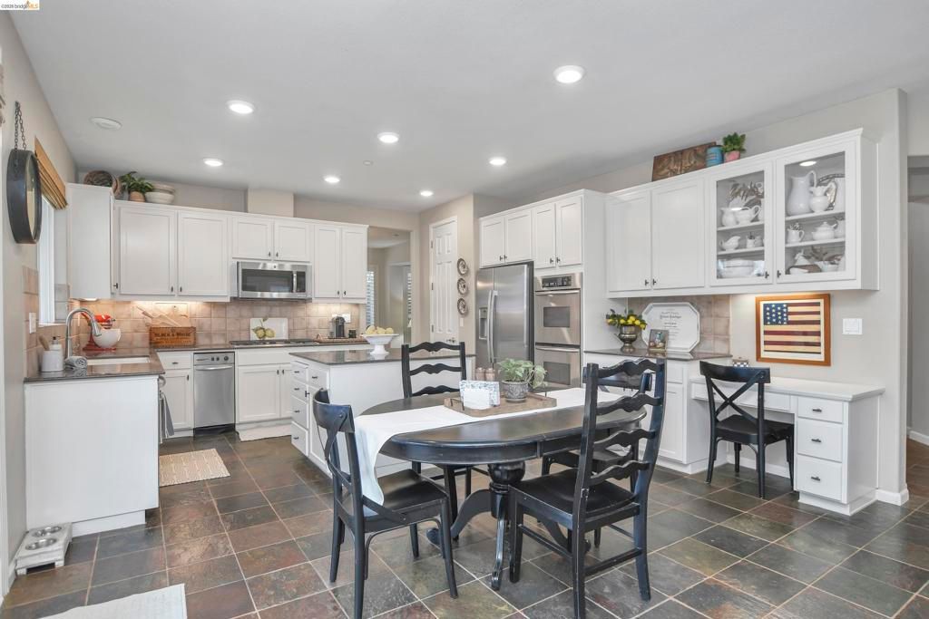 Image 13 of property listing at 738 Campanello Way, Brentwood, CA 94513