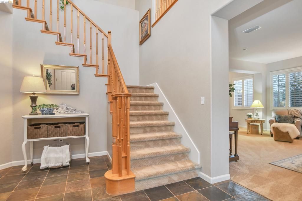 Image 4 of property listing at 738 Campanello Way, Brentwood, CA 94513