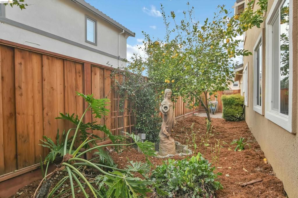 Image 42 of property listing at 738 Campanello Way, Brentwood, CA 94513