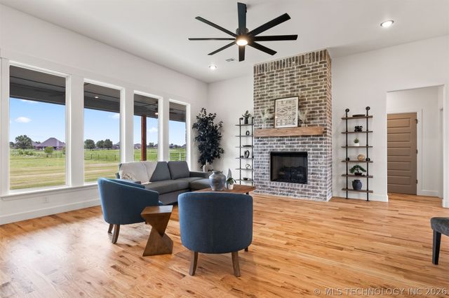 13799 N 58th East Avenue, Collinsville, OK 74021