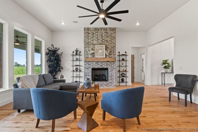 13799 N 58th East Avenue, Collinsville, OK 74021