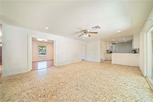 4222 Dody St, Corpus Christi, TX 78411