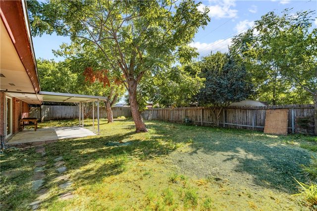 4222 Dody St, Corpus Christi, TX 78411