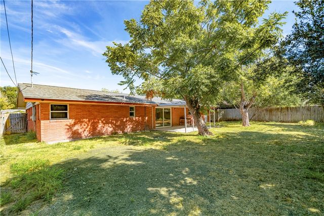 4222 Dody St, Corpus Christi, TX 78411