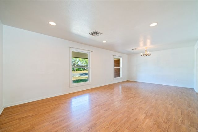 4222 Dody St, Corpus Christi, TX 78411