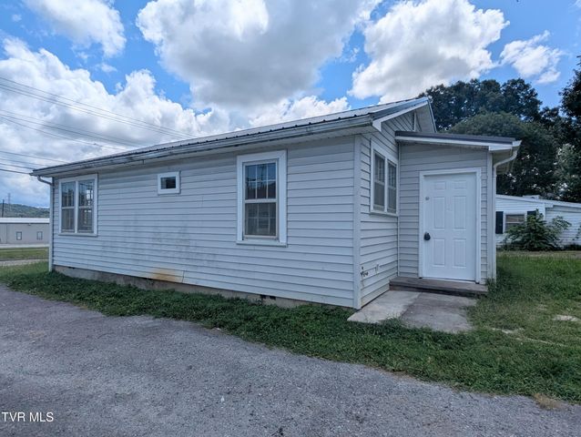 2239 East Fairview Avenue, Johnson City, TN 37601