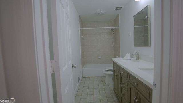 1180 Fairfield Drive, Marietta, GA 30068