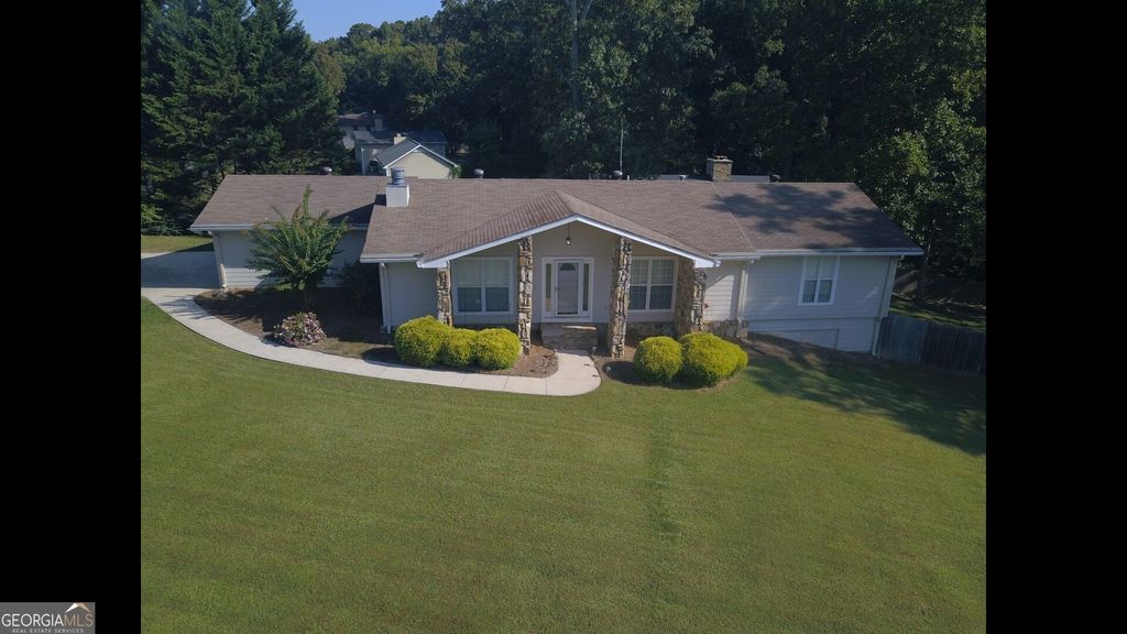 1180 Fairfield Drive, Marietta, GA 30068