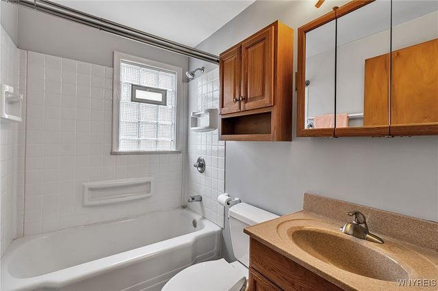 4012 Crescent Drive, Wheatfield, NY 14120