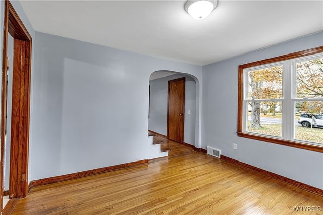 4012 Crescent Drive, Wheatfield, NY 14120