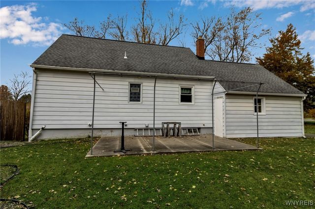 4012 Crescent Drive, Wheatfield, NY 14120